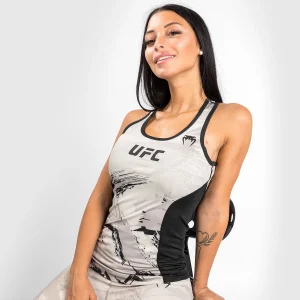 Camiseta de tirantes UFC Venum Authentic Fight Week 2.0 Dry-Tech - Para Mujer - Arena