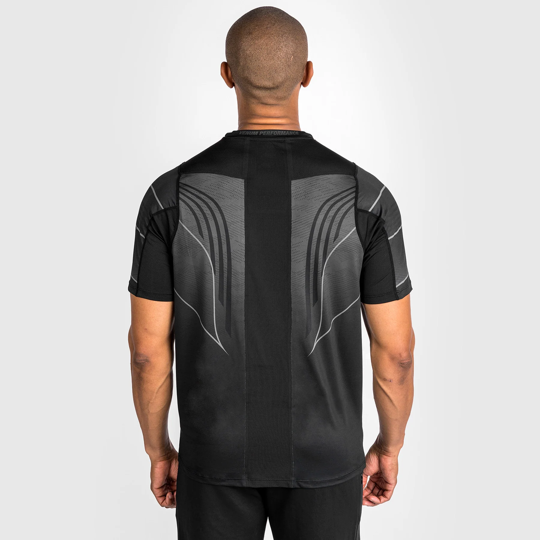 Camiseta personalizada UFC Venum Authentic Fight Night 2.0 para hombre - Negra - Imagen 3
