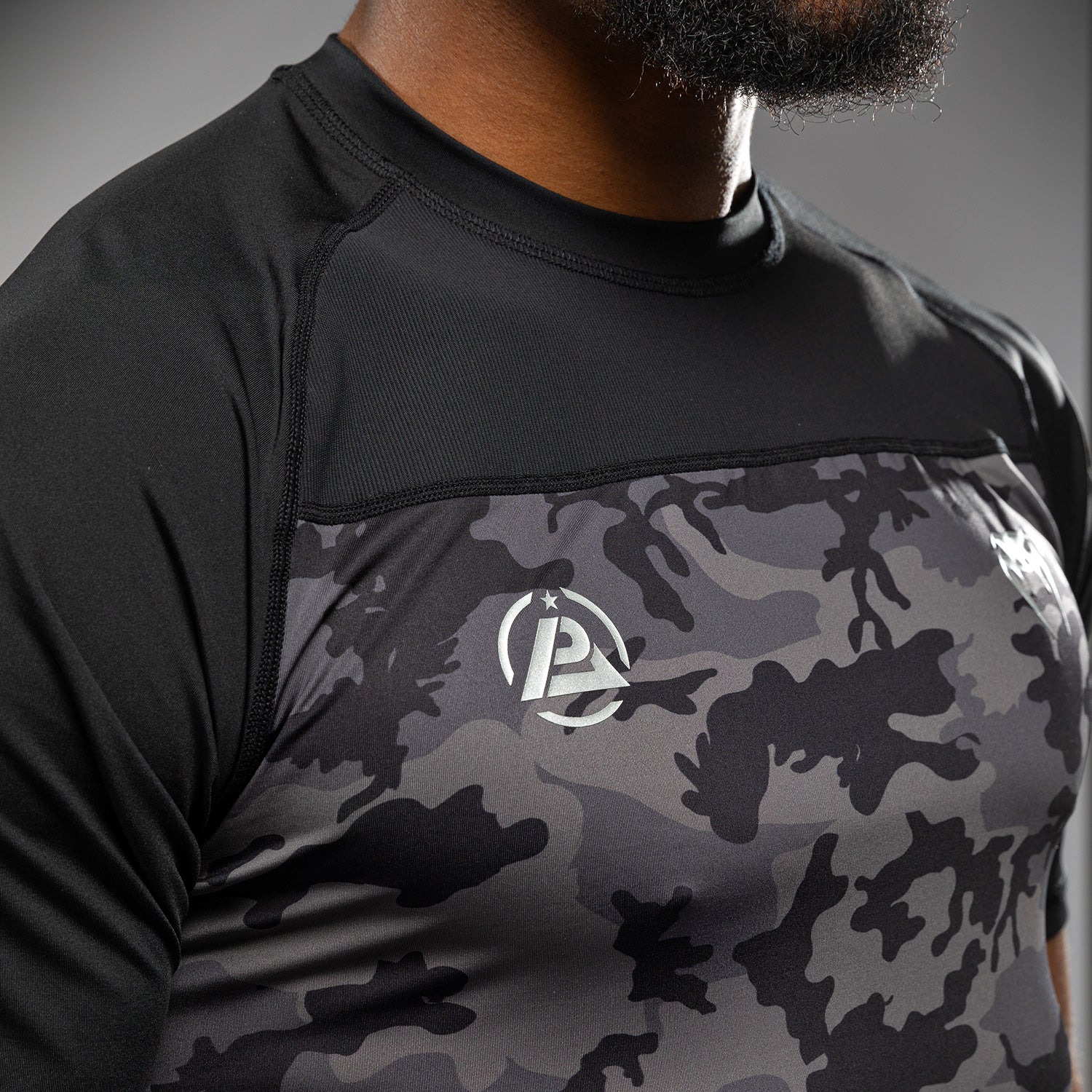 Venum x Polaris Camiseta Dry-Tech - Negro/Gris Tormenta - Imagen 7